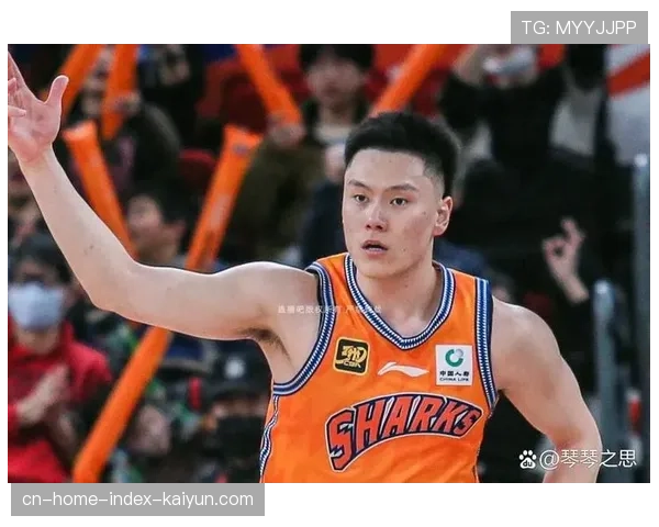 上海队本土球员三分命中率惊人 李弘权单节15分展现火力